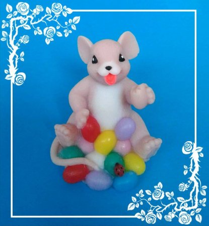 Мышка с конфетами