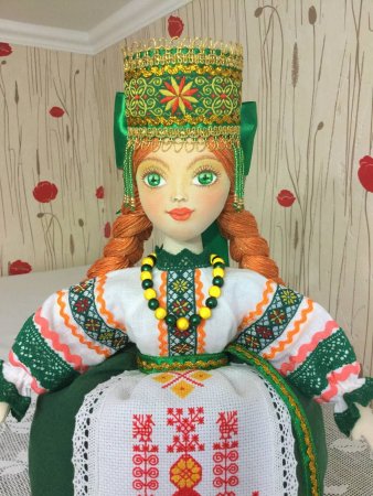 Кукла в русском стиле с ручной вышивкой-оберегом, на чайник