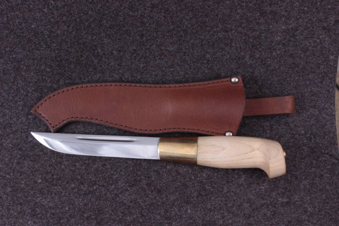 Серия ножей на основе традиционной 