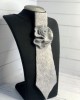 Женская брошь-галстук